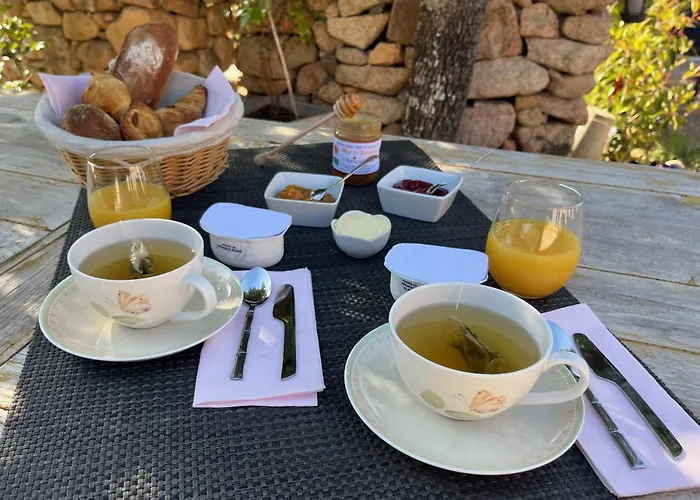 Casa Di Ramatta - Chez L'apicultrice Bed & Breakfast 3*