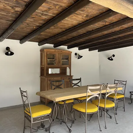 ベッド・アンド・ブレックファスト Casa Di Ramatta - Chez L'apicultrice *